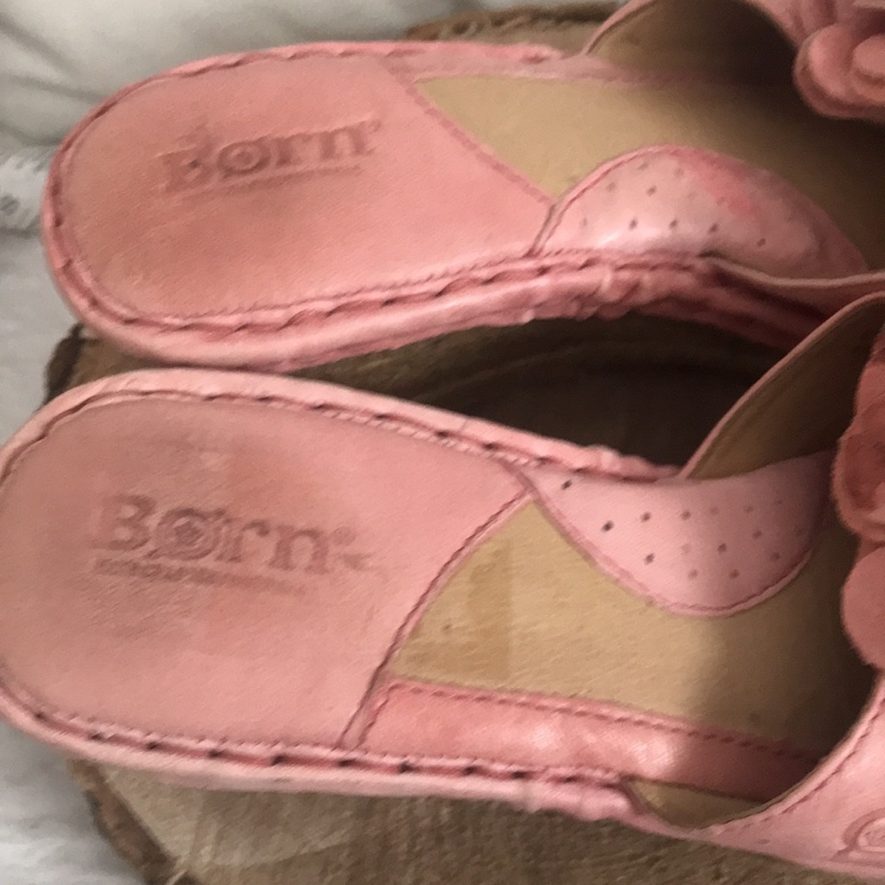 Born Coral pink espadrilles sandals pre used in very good condition. - Picture 3 of 8